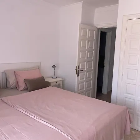 2 Bdr,2 Bath Amarilla Golf Apartamento *