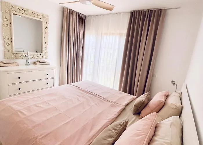 2 Bdr,2 Bath Amarilla Golf Апартаменты